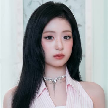 AHYEON of BABYMONSTER official profile portrait