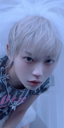 MOKA of ILLIT official profile portrait