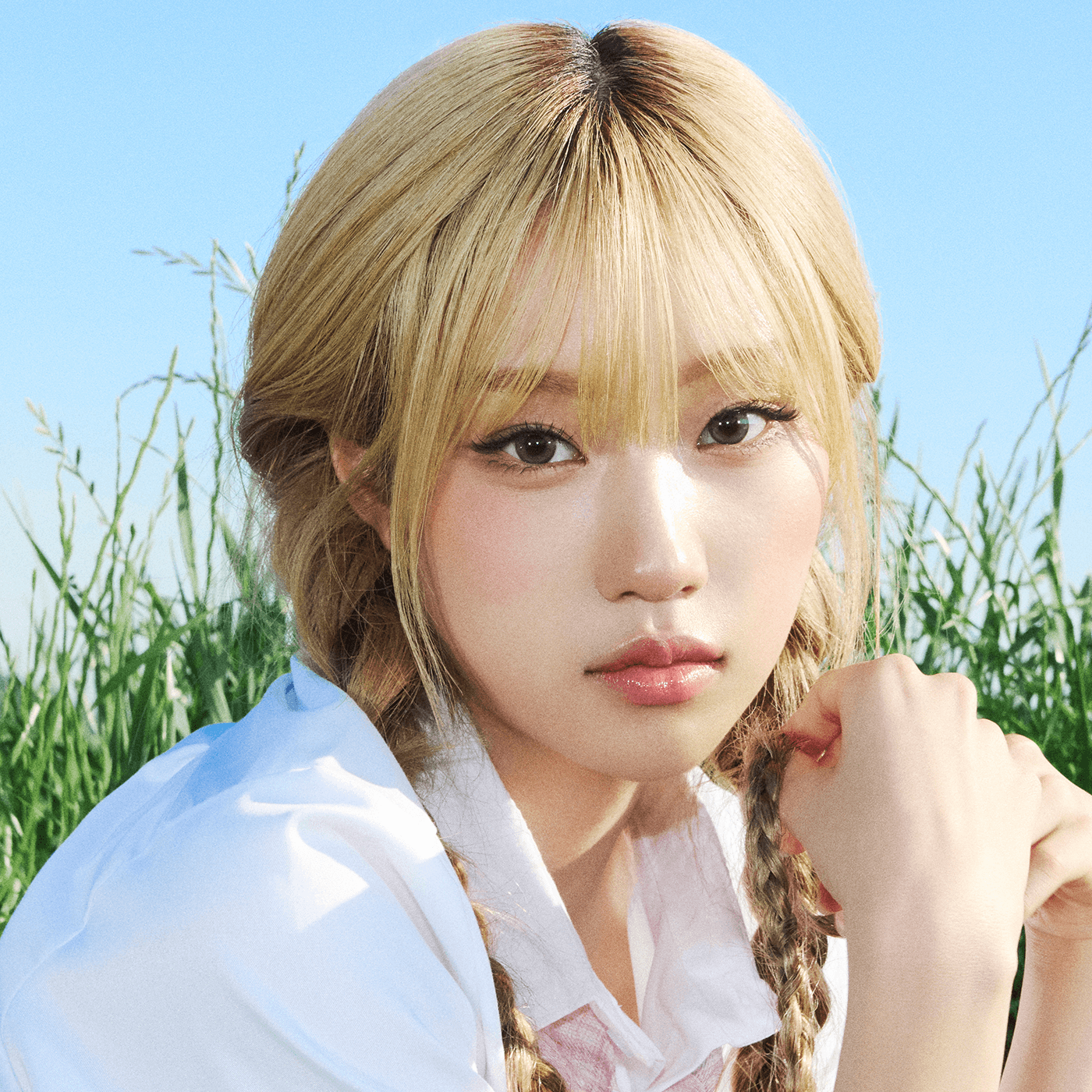 CHOI JUNGEUN of izna official profile portrait