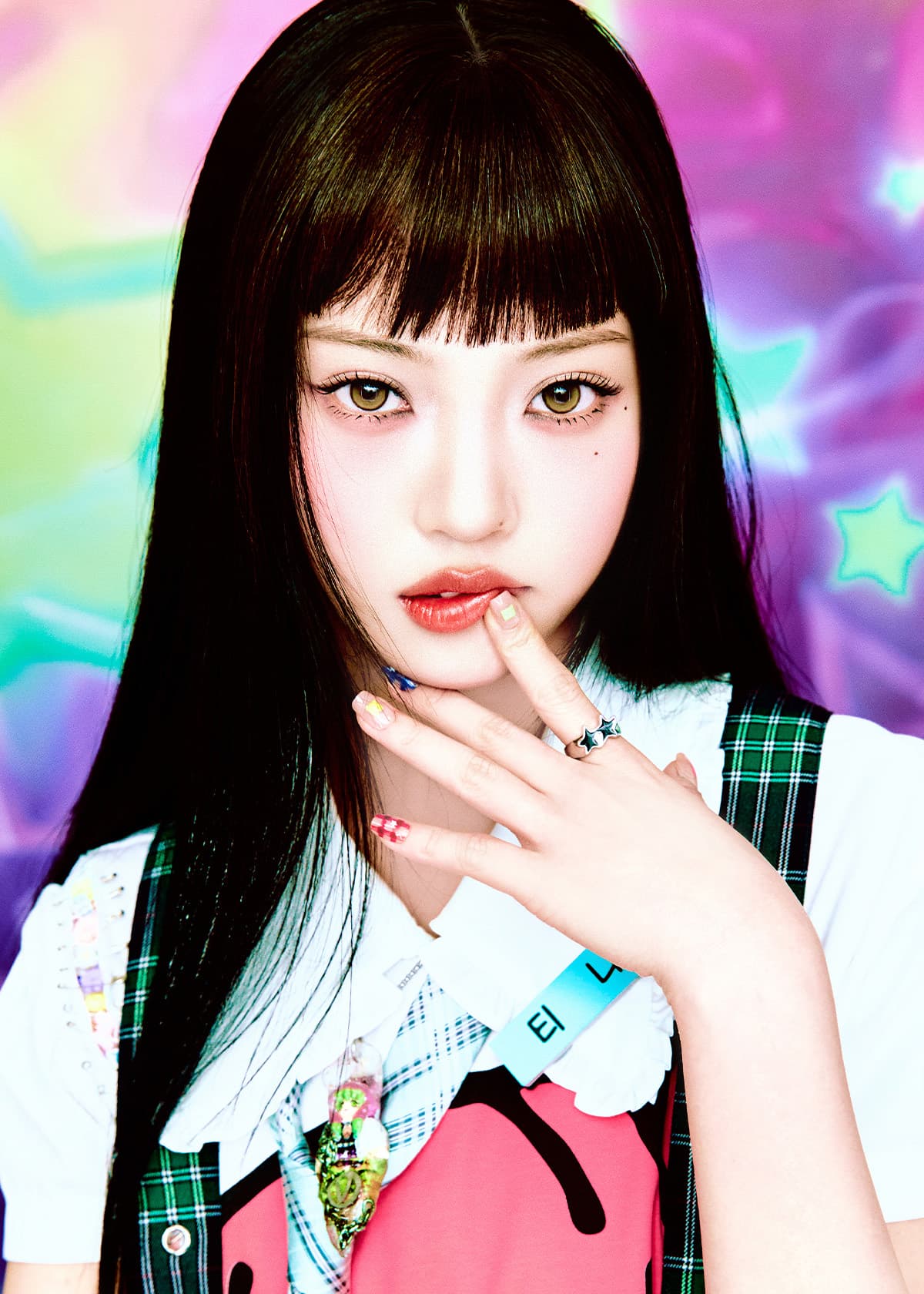 TINA of UNCHILD official profile portrait